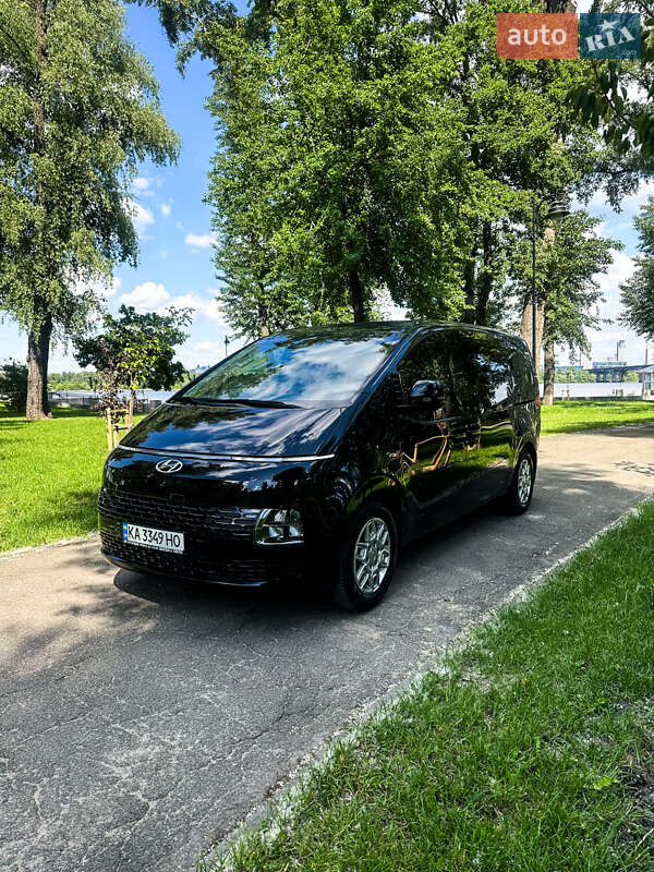 Мінівен Hyundai Staria 2022 в Києві