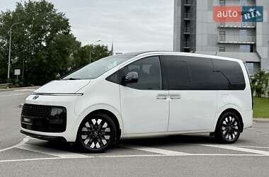 Мінівен Hyundai Staria 2021 в 