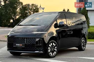 Hyundai Staria 2025