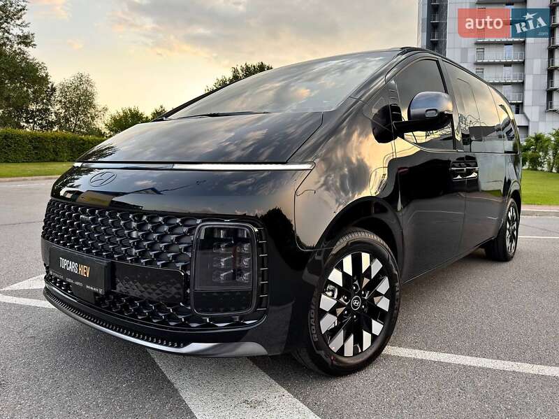 Минивэн Hyundai Staria 2025 в Киеве