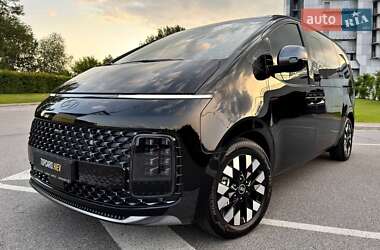 Минивэн Hyundai Staria 2025 в 