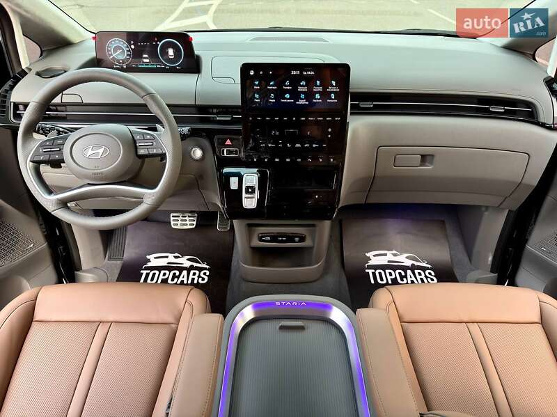 Минивэн Hyundai Staria 2025 в Киеве