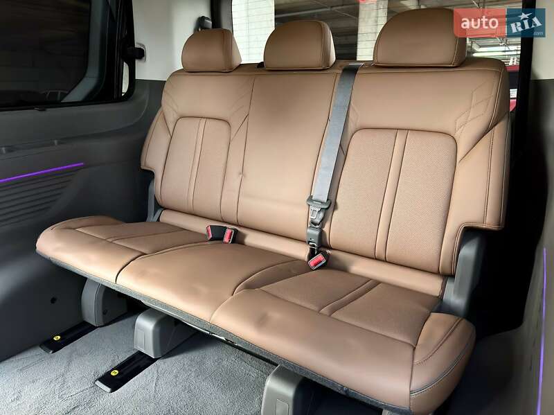 Минивэн Hyundai Staria 2025 в Киеве