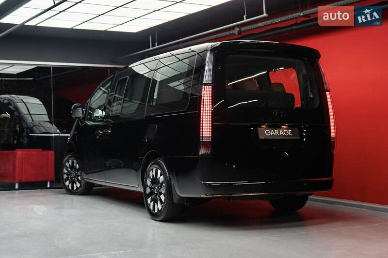 Минивэн Hyundai Staria 2025 в Киеве