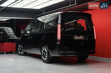 Минивэн Hyundai Staria 2025 в 