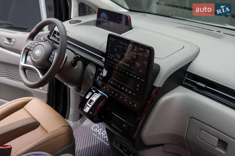 Минивэн Hyundai Staria 2025 в Киеве