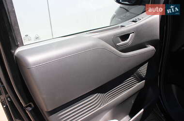 Мінівен Hyundai Staria 2023 в 