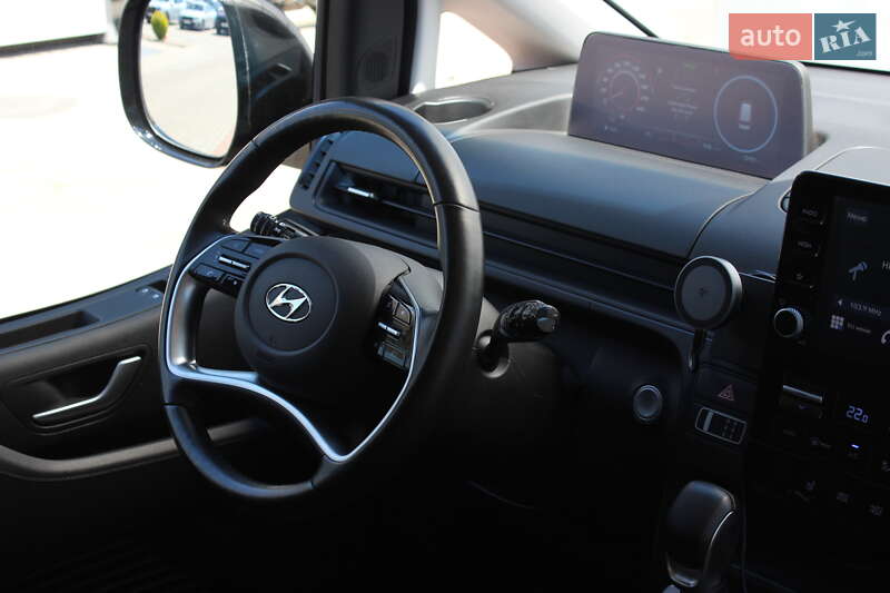 Минивэн Hyundai Staria 2023 в Львове