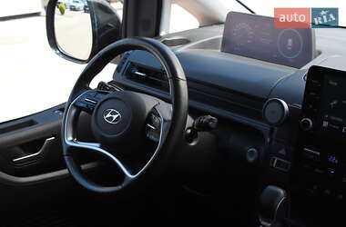 Мінівен Hyundai Staria 2023 в 
