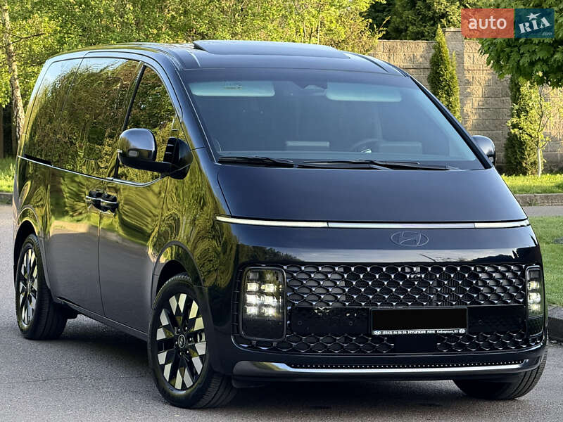 Hyundai Staria 2024