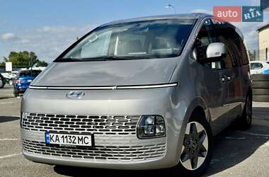 Минивэн Hyundai Staria 2023 в Киеве