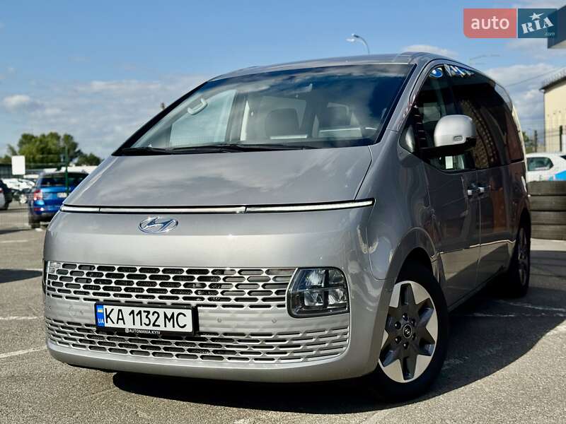 Hyundai Staria 2023
