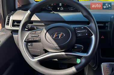 Минивэн Hyundai Staria 2022 в 