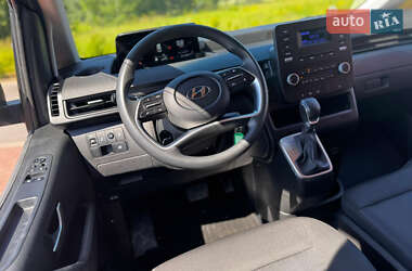 Минивэн Hyundai Staria 2022 в 