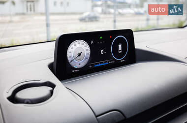 Мінівен Hyundai Staria 2024 в 