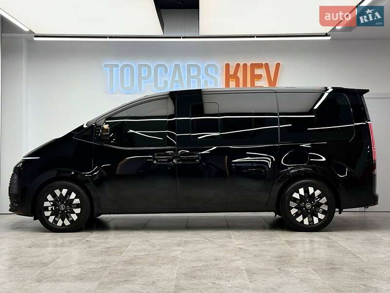 Минивэн Hyundai Staria 2025 в Киеве фото 4 Минивэн Hyundai Staria 2025 в Киеве
