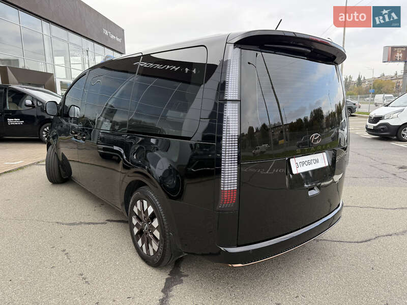 Мінівен Hyundai Staria 2022 в Києві