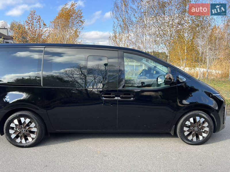 Минивэн Hyundai Staria 2022 в Киеве фото 2 Минивэн Hyundai Staria 2022 в Киеве