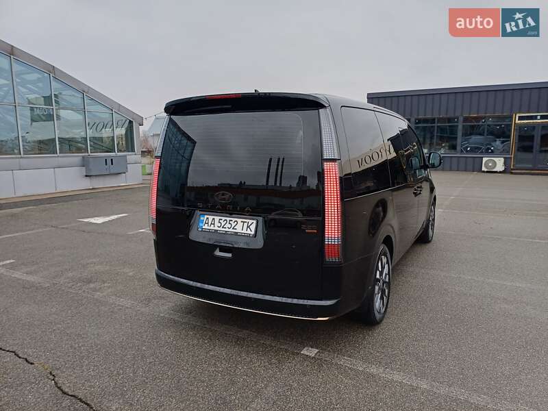 Минивэн Hyundai Staria 2025 в Киеве