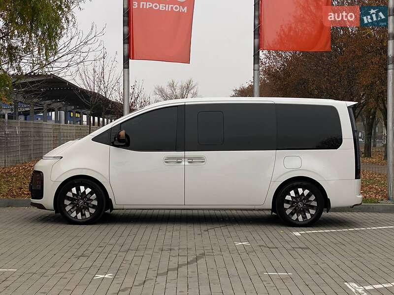 Минивэн Hyundai Staria 2022 в Днепре
