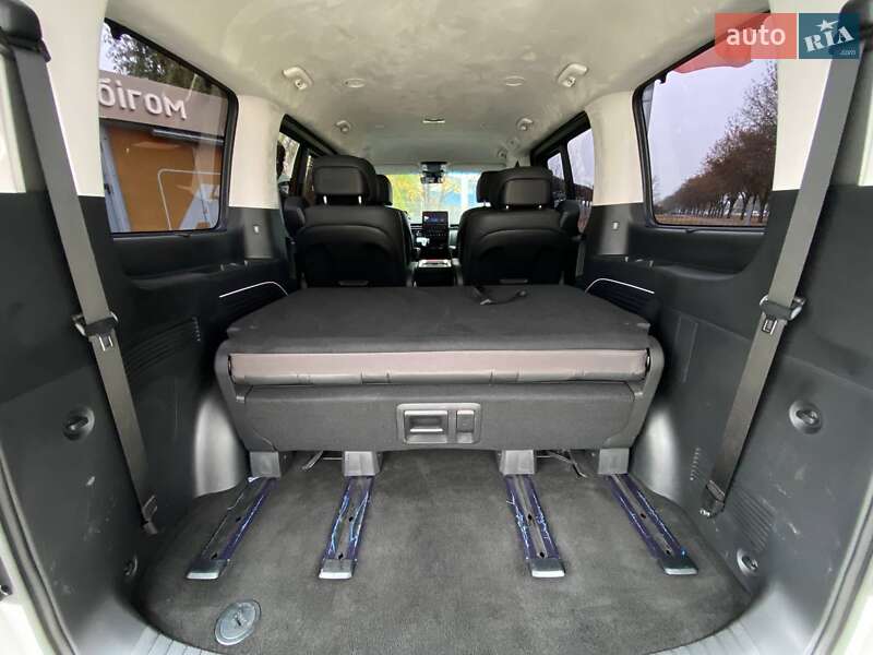 Минивэн Hyundai Staria 2022 в Днепре