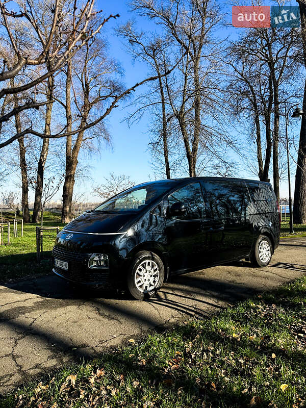 Минивэн Hyundai Staria 2022 в Киеве