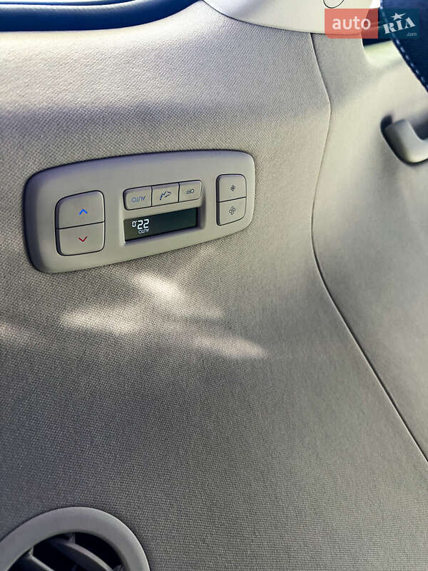 Минивэн Hyundai Staria 2022 в Киеве