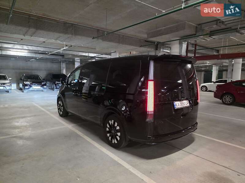 Мінівен Hyundai Staria 2024 в Києві