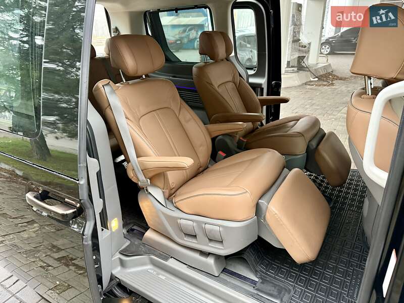 Мінівен Hyundai Staria 2022 в Дніпрі