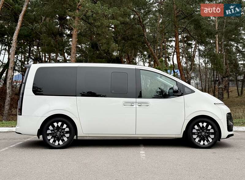 Мінівен Hyundai Staria 2021 в Києві фото 21 Мінівен Hyundai Staria 2021 в Києві