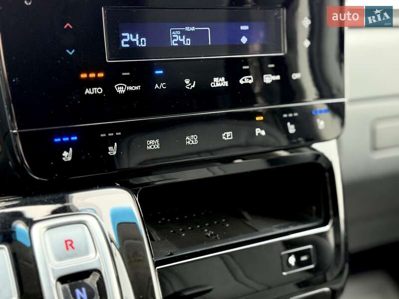 Мінівен Hyundai Staria 2021 в Києві фото 88 Мінівен Hyundai Staria 2021 в Києві