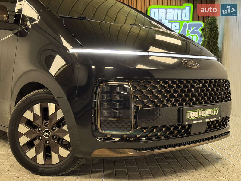 Минивэн Hyundai Staria 2022 в Киеве