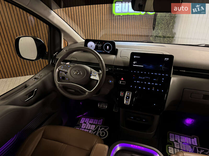Минивэн Hyundai Staria 2022 в Киеве