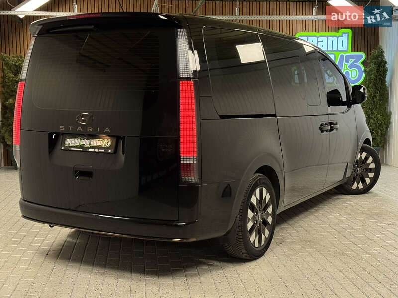 Минивэн Hyundai Staria 2022 в Киеве