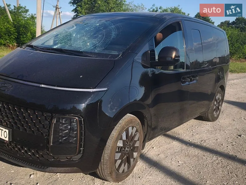 Hyundai Staria 2022 VIN KMHYF811DNU049311 фото оголошення 2 з 38