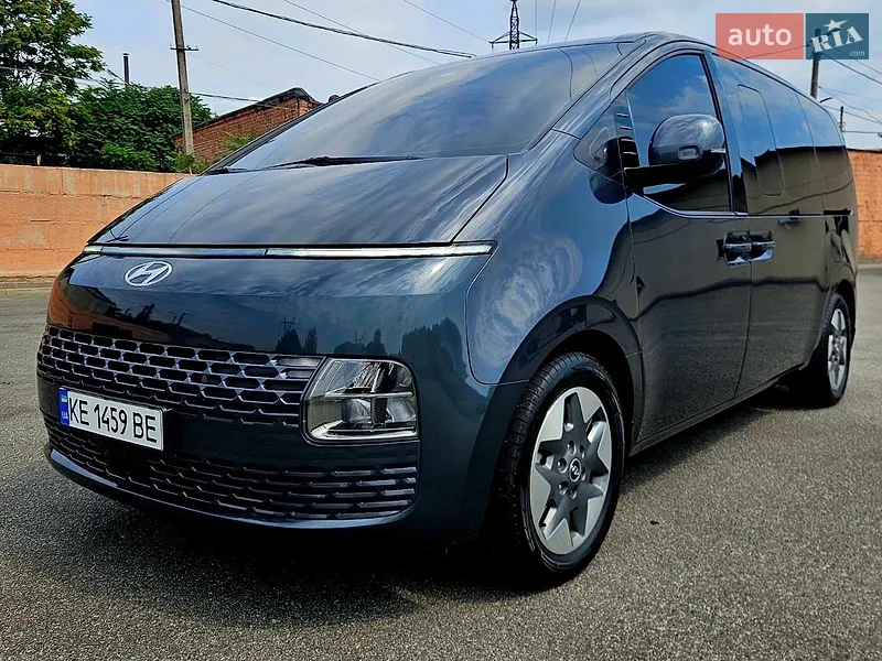 Hyundai Staria 2022