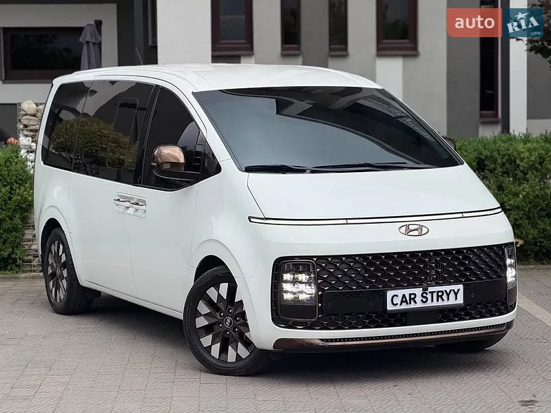 Hyundai Staria 2022