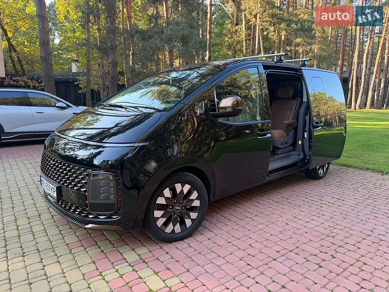 Hyundai Staria 2022