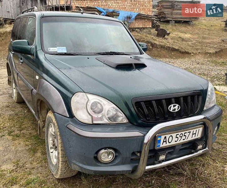 Внедорожник / Кроссовер Hyundai Terracan 2001 в Буковеле