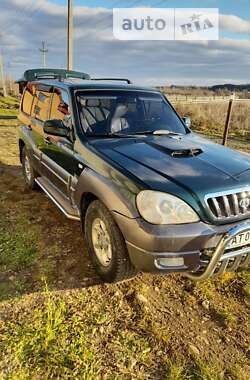 Внедорожник / Кроссовер Hyundai Terracan 2004 в 