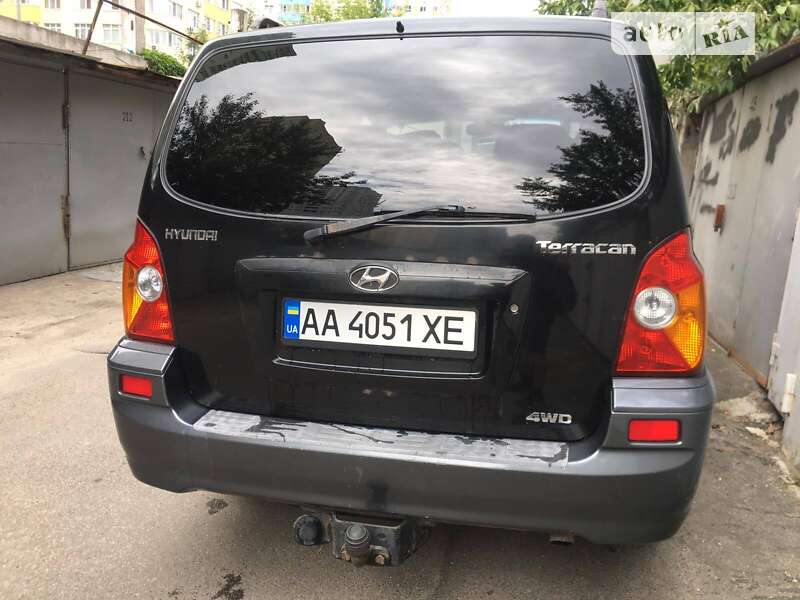 Позашляховик / Кросовер Hyundai Terracan 2003 в Києві
