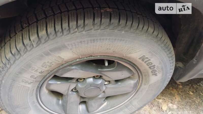 Внедорожник / Кроссовер Hyundai Terracan 2003 в Киеве