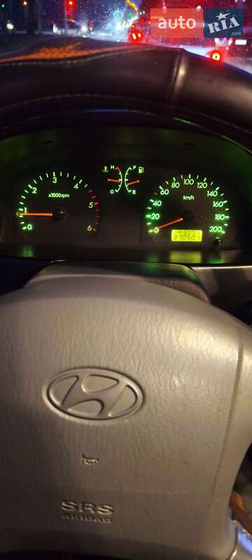 Внедорожник / Кроссовер Hyundai Terracan 2004 в Запорожье