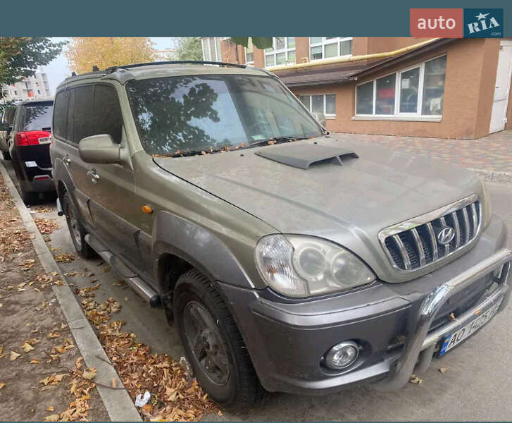 Позашляховик / Кросовер Hyundai Terracan 2002 в Києві