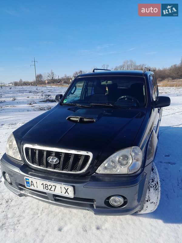 Внедорожник / Кроссовер Hyundai Terracan 2002 в Переяславе