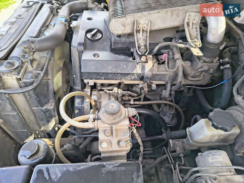 Позашляховик / Кросовер Hyundai Terracan 2002 в Дніпрі