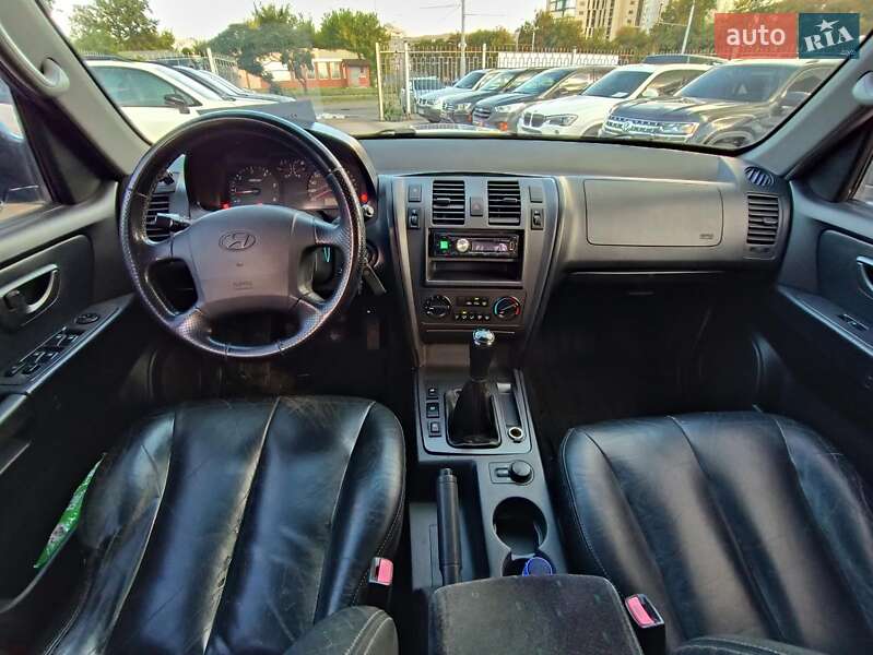 Внедорожник / Кроссовер Hyundai Terracan 2001 в Харькове