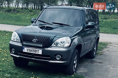 Внедорожник / Кроссовер Hyundai Terracan 2004 в Обухове