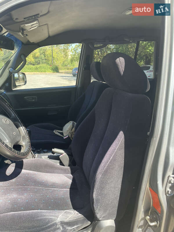 Внедорожник / Кроссовер Hyundai Terracan 2003 в Кривом Роге