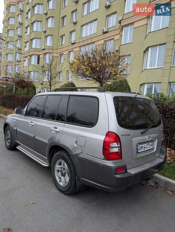 Внедорожник / Кроссовер Hyundai Terracan 2003 в Вишневом фото 9 Внедорожник / Кроссовер Hyundai Terracan 2003 в Вишневом
